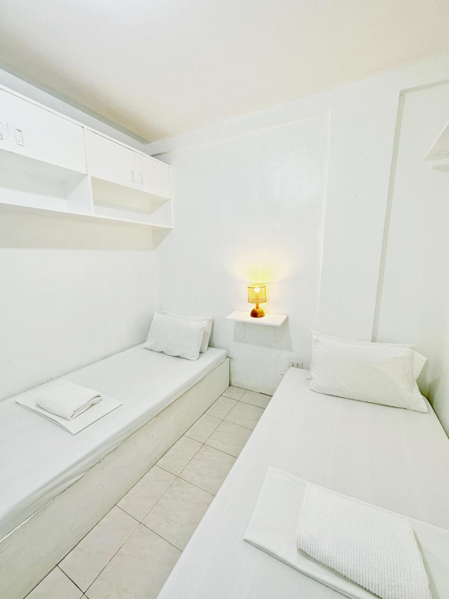 Backpackers Homestay - Nomadsmnl Manila Zewnętrze zdjęcie