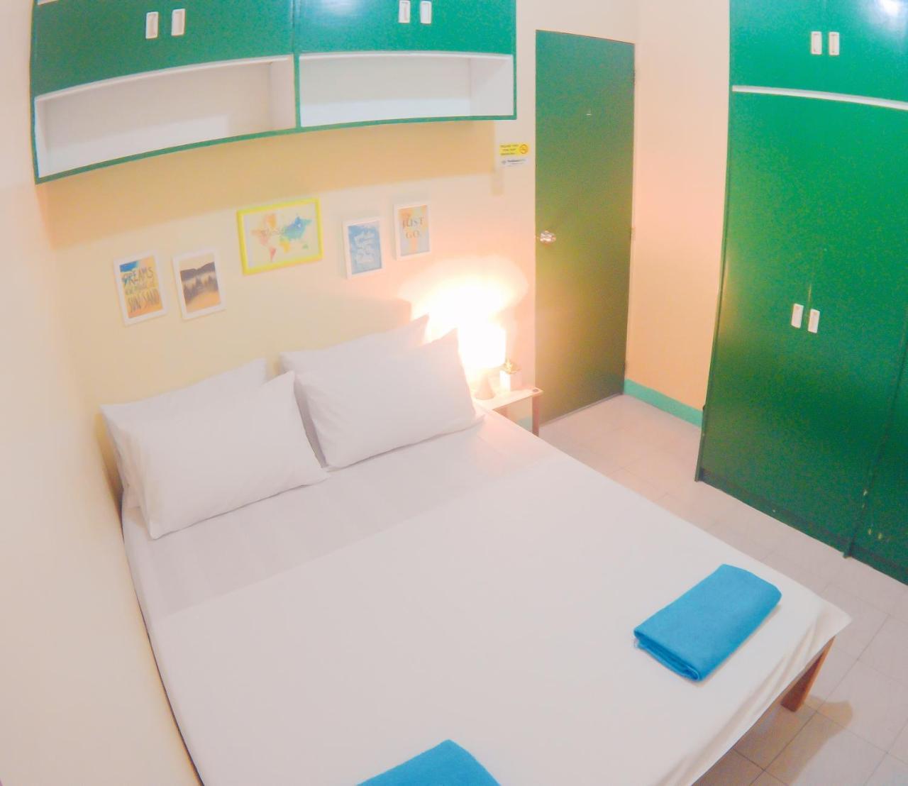 Backpackers Homestay - Nomadsmnl Manila Zewnętrze zdjęcie