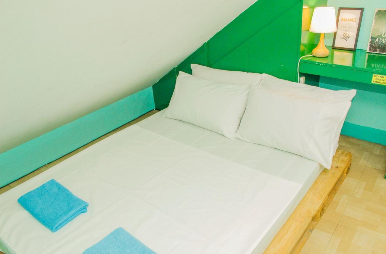 Backpackers Homestay - Nomadsmnl Manila Zewnętrze zdjęcie