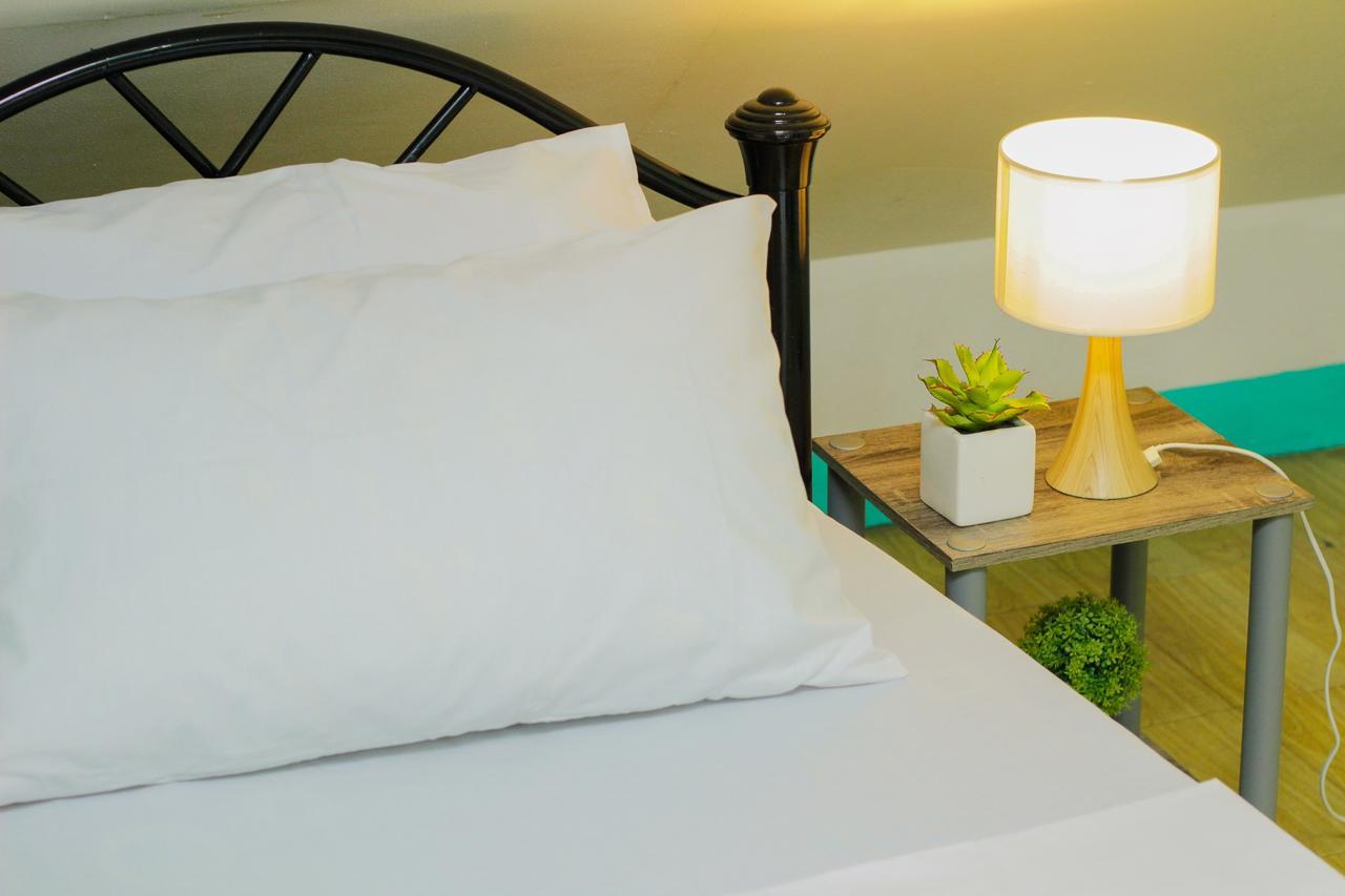 Backpackers Homestay - Nomadsmnl Manila Zewnętrze zdjęcie